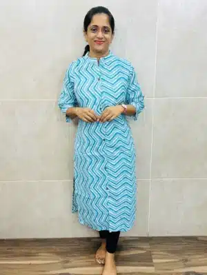 Printed cotton top (cotton lining) with all over fancy buttons (straight cut)