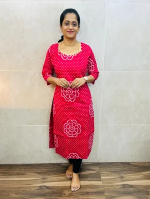 (Dark pink)Printed cotton top(cotton lining)with potli and scallop work on yoke(straight cut)
