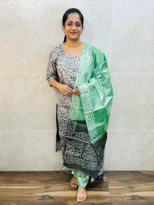 Batik printed Bhagalpur cotton top (cotton lining) paired with Bhagalpur cotton dupatta and Bhagalpur cotton bottom (free size)